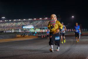 BIB: 76405
                            <button type="button" onclick="openModal(22812467)" class="btn btn-primary btn-sm float-right btn-popup" data-toggle="modal" data-target=".modal-high-quality">
                        <i class="fas fa-shopping-cart"></i> Add to Cart
                    </button>
                                            <button type="button" onclick="isThisMe(22812467, true)" class="btn btn-success btn-sm float-right btn-popup btn-isme hidden" data-toggle="tooltip" data-placement="bottom" title="นี่คือรูปของคุณใช่ไหม คลิกที่นี่เพื่อเอาเข้าอัลบั้ม">
                        <i class="fas fa-plus"></i> Add to album
                    </button>
                    <button type="button" onclick="isThisMe(22812467, false)" class="btn btn-warning btn-sm float-right btn-popup btn-isnotme hidden">
                        <i class="fas fa-ban"></i> Remove from album
                    </button>